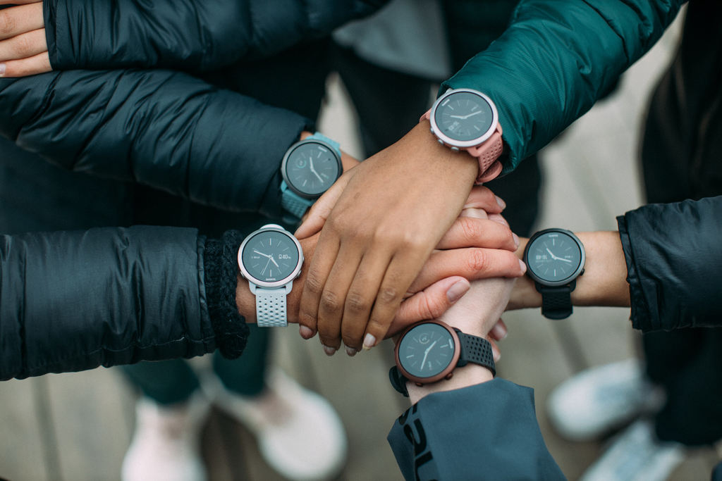 damski zegarek do biegania zaawansowana funkcjonalnoscia suunto ss050475000
